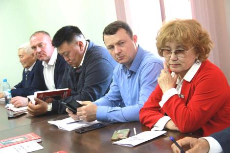Состоялся IV (июньский) совместный пленум Якутского рескома КПРФ  и Контрольно-ревизионной комиссии ЯРРО КПРФ