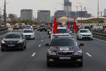 Вновь на улицах Москвы «Красные крылья Победы»