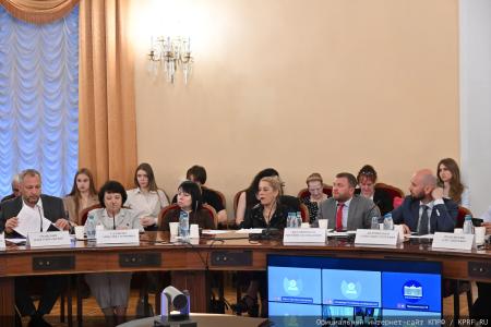 Г.А. Зюганов: Граждане хотят познавать свою страну