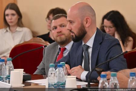 Г.А. Зюганов: Граждане хотят познавать свою страну