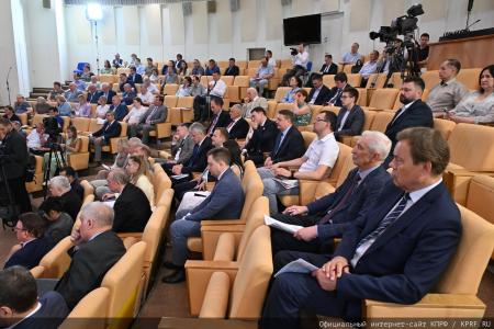 Стратегия Победы и курс «лево руля»: Г.А. Зюганов наметил задачи фракции КПРФ перед партийным съездом