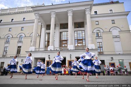 Г.А. Зюганов: Защита детей, женщин и стариков — высший смысл любого государства