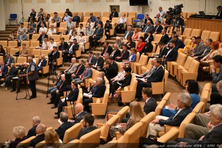 «От страха расплавилась совесть»: Г.А. Зюганов разгромил фейки о вкладах и отмобилизовал КПРФ на «Программу Победы»