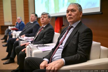 «От страха расплавилась совесть»: Г.А. Зюганов разгромил фейки о вкладах и отмобилизовал КПРФ на «Программу Победы»