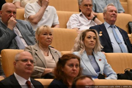 «От страха расплавилась совесть»: Г.А. Зюганов разгромил фейки о вкладах и отмобилизовал КПРФ на «Программу Победы»