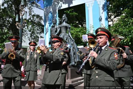 Г.А. Зюганов: Чтобы стать похожим на Пушкина, надо быть свободным, независимым и правдивым