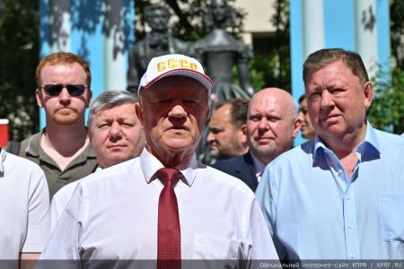 Г.А. Зюганов: Чтобы стать похожим на Пушкина, надо быть свободным, независимым и правдивым