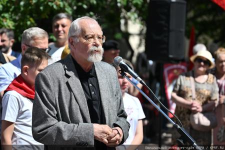 Г.А. Зюганов: Чтобы стать похожим на Пушкина, надо быть свободным, независимым и правдивым