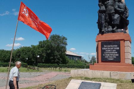 Омск. Мемориальная акция к годовщине Марьяновских боев