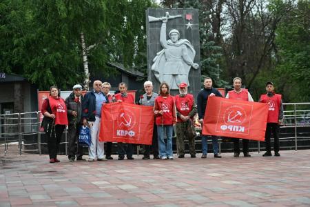 Коммунисты Самарской области почтили память погибших во время Великой Отечественной войны
