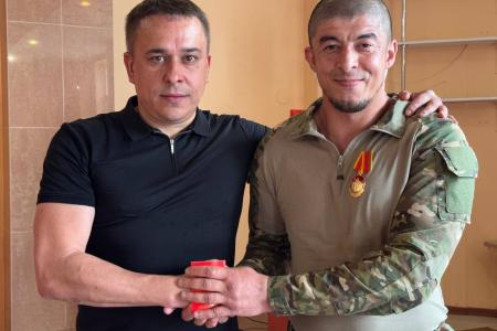 Сенатор РФ Айрат Гибатдинов награжден знаком Губернатора Ульяновской области «Благодарю»