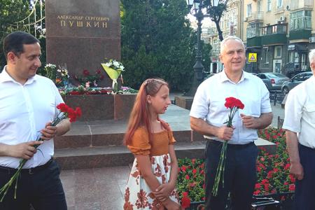 Мой друг, отчизне посвятим души прекрасные порывы! День русского языка в Ростове-на-Дону