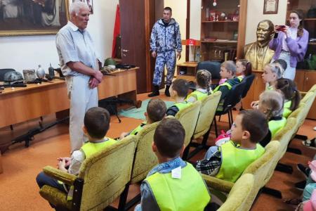 Подмосковные коммунисты: Трудом народа Родина сильна!