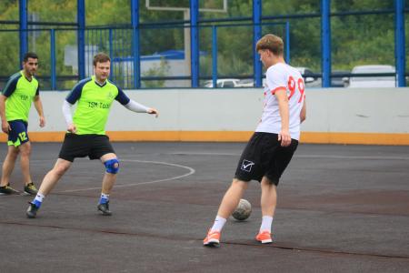 «КПРФ-Калуга» возглавляет летний чемпионат по мини-футболу города Калуги
