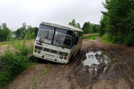 Меры приняты, автобус застрял: суровая реальность дорог ЕАО в письмах депутату Корниенко
