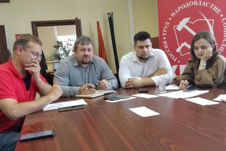Сергей Обухов в Воронеже: встреча с руководителем облизбиркома, депутатские запросы по топливной проблеме и участие в работе бюро обкома КПРФ