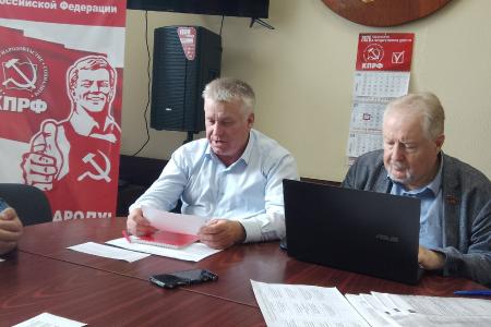 Сергей Обухов в Воронеже: встреча с руководителем облизбиркома, депутатские запросы по топливной проблеме и участие в работе бюро обкома КПРФ