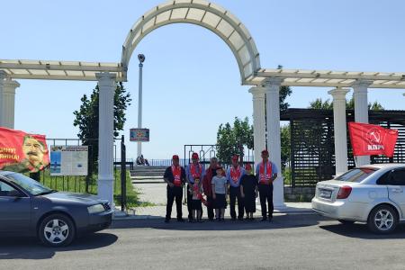 В Кабардино-Балкарии прошел патриотический автопробег «Красные крылья Победы»