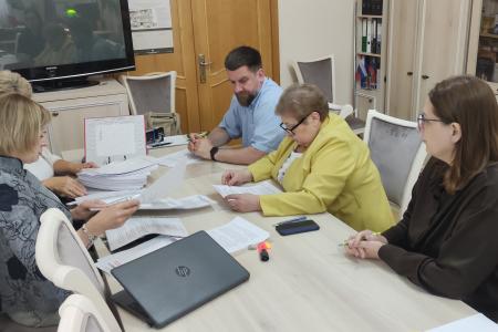 Новгородские коммунисты подали в избирком документы кандидатов в депутаты областной Думы