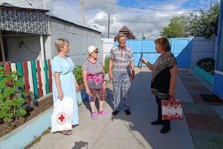 Коммунисты Забайкалья поздравили семьи‑долгожители с Днём любви, семьи и верности
