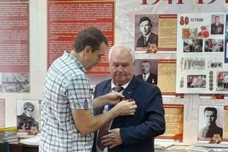 Александр Анидалов поздравил с юбилеем  председателя Объединённого совета ветеранов войны и труда, члена комитета БМО КПРФ В.С. Горенкова