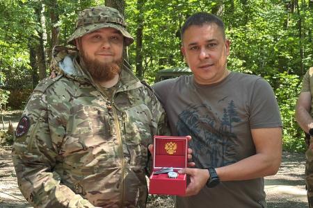 Айрат Гибатдинов посетил подразделения добровольческой бригады «Ветераны» на Курско-Белгородском направлении