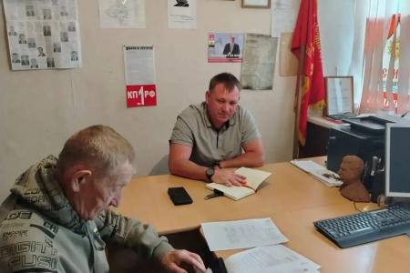 Волгоград. Единый день депутатского приема КПРФ