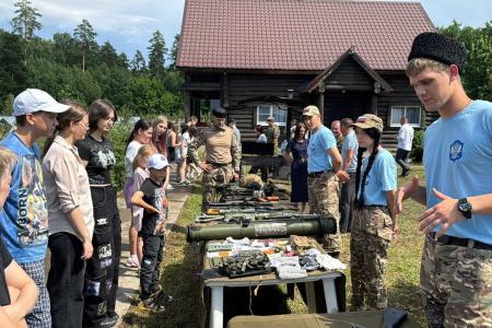 В Ульяновске по инициативе сенатора Айрата Гибатдинова прошел молодежный слет «Школа защитников Родины»