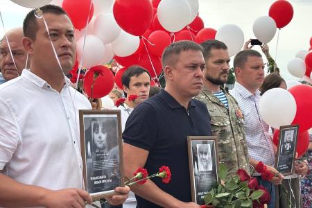 Ульяновские коммунисты почтил память детей-жертв войны на Донбассе