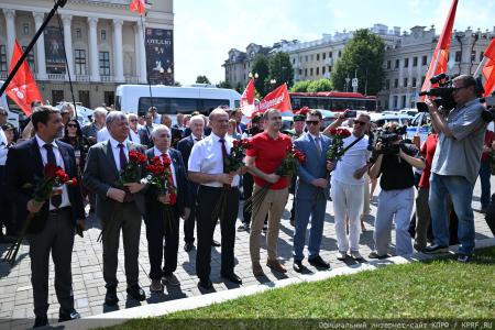 Продолжается рабочая поездка Г.А. Зюганова в Казань