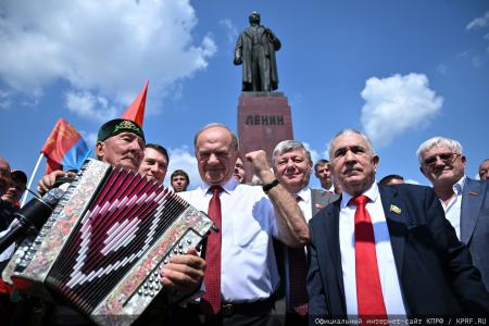 Продолжается рабочая поездка Г.А. Зюганова в Казань