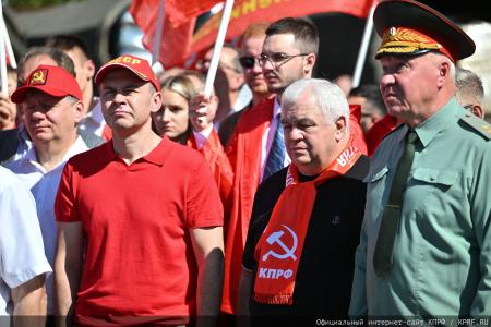 Геннадий Зюганов: Наш конвой символизирует дружбу народов, уникальный советский опыт и идеалы социализма