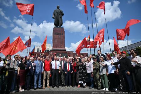 Продолжается рабочая поездка Г.А. Зюганова в Казань