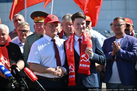 Геннадий Зюганов: Наш конвой символизирует дружбу народов, уникальный советский опыт и идеалы социализма
