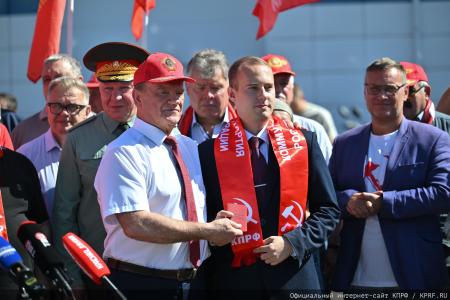 Геннадий Зюганов: Наш конвой символизирует дружбу народов, уникальный советский опыт и идеалы социализма