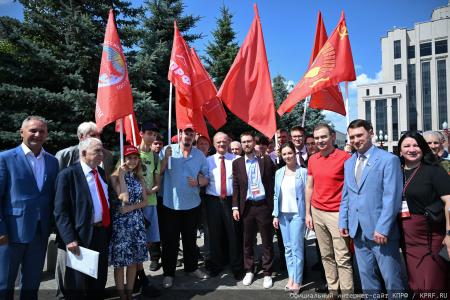 Продолжается рабочая поездка Г.А. Зюганова в Казань