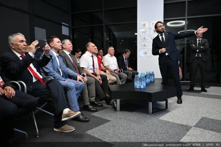 Продолжается рабочая поездка Г.А. Зюганова в Казань
