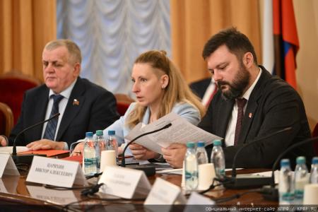 «Это не перекупщики — это мародёры!». Фракция КПРФ в Госдуме дала бой торговому олигархату