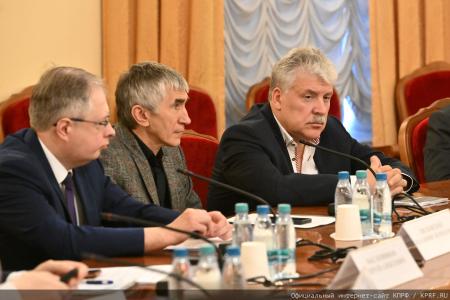 «Это не перекупщики — это мародёры!». Фракция КПРФ в Госдуме дала бой торговому олигархату