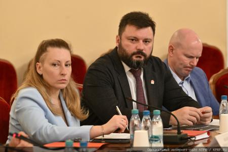 «Это не перекупщики — это мародёры!». Фракция КПРФ в Госдуме дала бой торговому олигархату