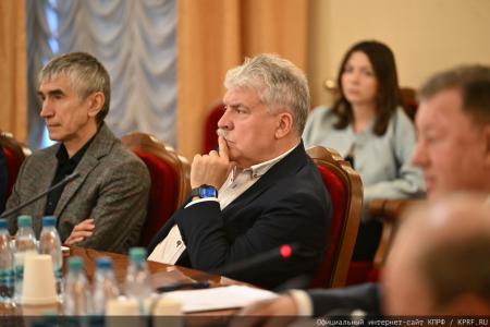 «Это не перекупщики — это мародёры!». Фракция КПРФ в Госдуме дала бой торговому олигархату