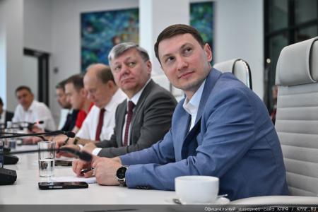Продолжается рабочая поездка Г.А. Зюганова в Казань