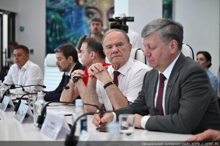 Продолжается рабочая поездка Г.А. Зюганова в Казань