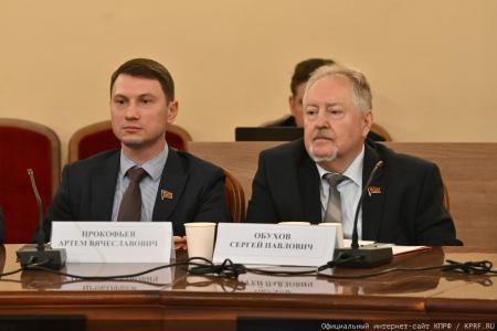 «Это не перекупщики — это мародёры!». Фракция КПРФ в Госдуме дала бой торговому олигархату