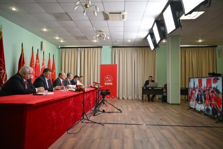 Геннадий Зюганов: Нам есть что положить на весы истории