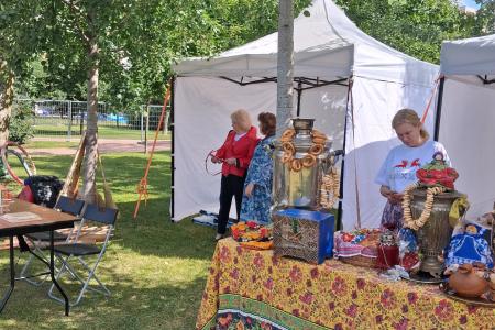 Нина Останина: Над Финским заливом развевается Красный стяг!