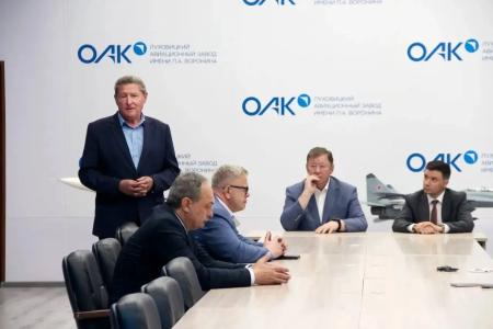 От авиации до сельского хозяйства: Владимир Кашин посетил ключевые предприятия Луховицкого округа