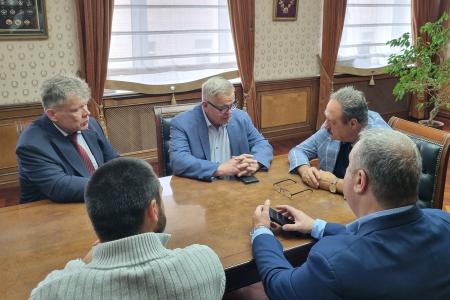 Руководитель фракции КПРФ в Мособлдуме Александр Наумов встретился с коллективом АО «РЭТЗ Энергия»