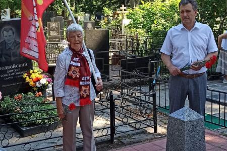 Коммунисты почтили память первого руководителя Брянской области А.П. Матвеева