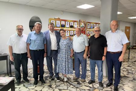 От авиации до сельского хозяйства: Владимир Кашин посетил ключевые предприятия Луховицкого округа